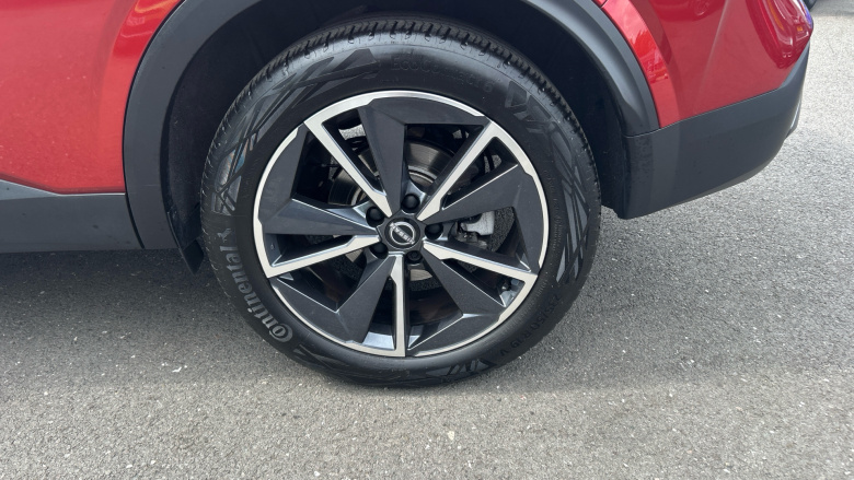 Nissan Qashqai 1.3 DiG-T MH 158 Tekna 5dr Xtronic Petrol Hatchback